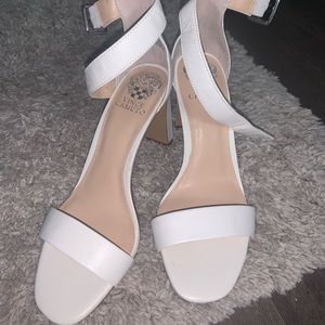 Never worn Vince Camuto heels